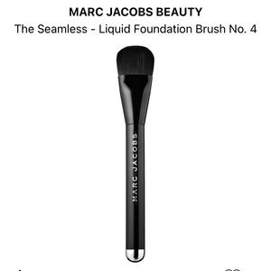 Marc Jacobs seamless brush